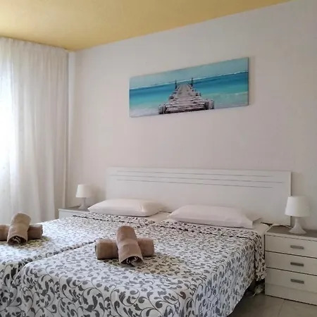 Torres De Yomely Playa Americas Apartment *