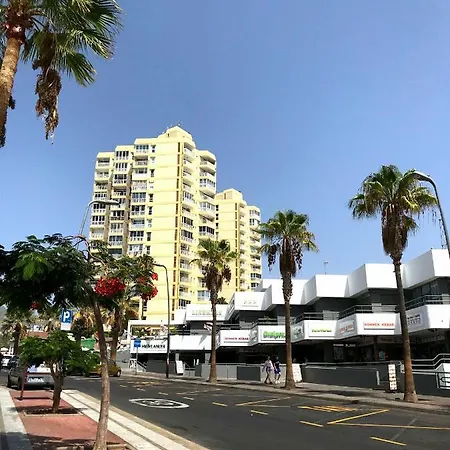Torres De Yomely Playa Americas * Playa de las Americas (Tenerife)